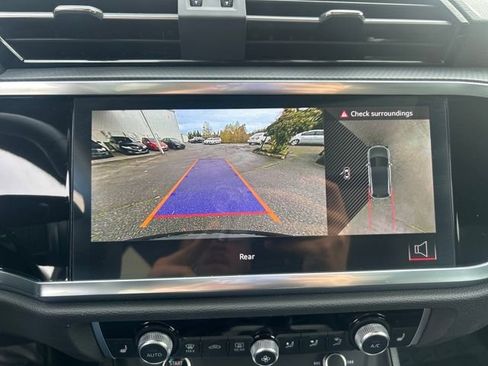 Used 2024 Audi Q3 2.0T Premium Plus w/ Premium Plus Package image 27