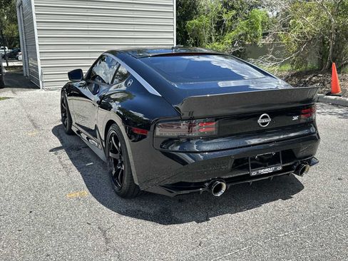 Used 2024 Nissan Z Performance w/ Floor Mat Package RWD image 4