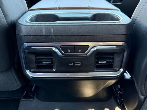 Used 2025 GMC Sierra 1500 Denali Ultimate AWD/4WD image 38