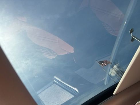 Used 2023 Kia Sorento SX Prestige image 18