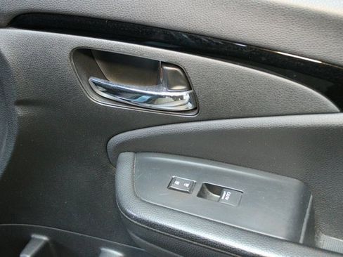 Used 2019 Honda Pilot Touring image 9