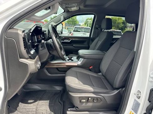 Used 2024 Chevrolet Silverado 2500 LT w/ Convenience Package AWD/4WD image 12