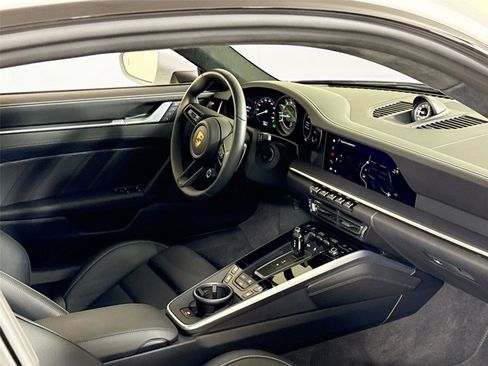 Used 2024 Porsche 911 Turbo S w/ 911 Turbo Sportdesign Package image 31
