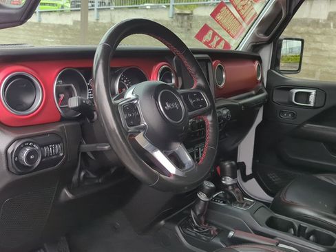 Used 2022 Jeep Wrangler Unlimited Rubicon w/ LED Lighting Group AWD/4WD image 11