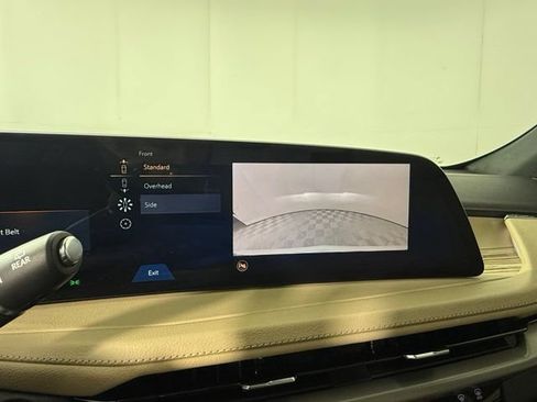 Certified 2025 Cadillac XT4 Premium Luxury w/ Technology Package FWD image 18