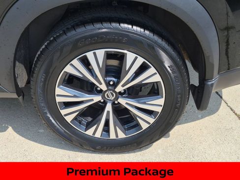 Certified 2021 Nissan Rogue SV w/ Premium Package AWD/4WD image 13