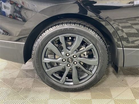 Used 2023 Chevrolet Equinox RS image 39