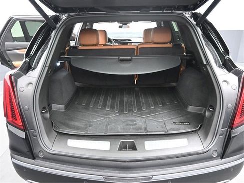 Used 2025 Cadillac XT5 Premium Luxury image 19