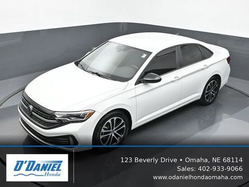Used 2024 Volkswagen Jetta Sport FWD image 16