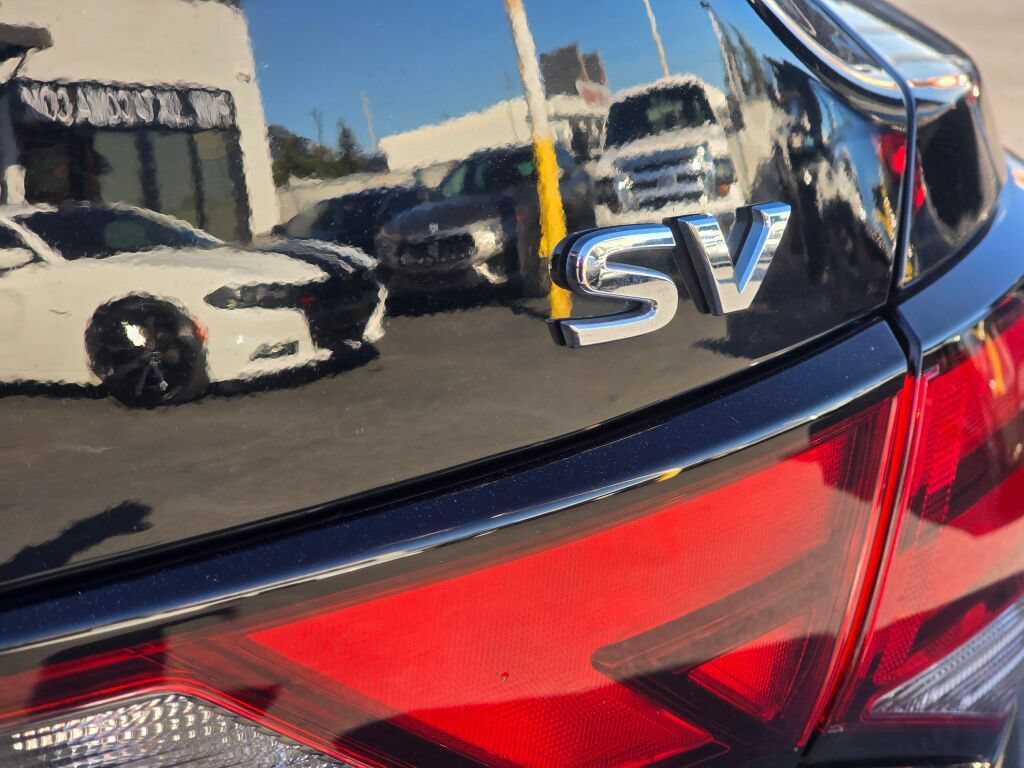 Used 2024 Nissan Sentra SV w/ SV Premium Package FWD image 15