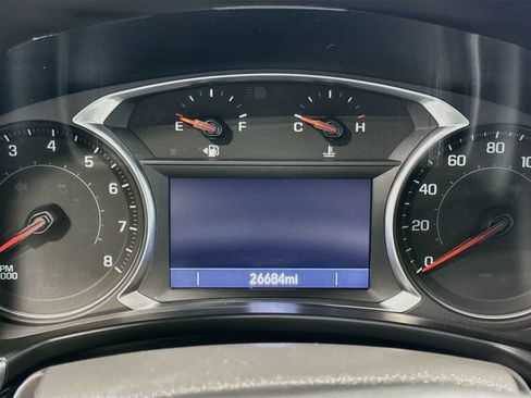 Used 2024 Chevrolet Equinox Premier AWD/4WD image 12