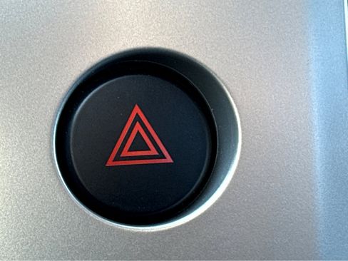 Used 2019 Nissan Frontier SV image 26