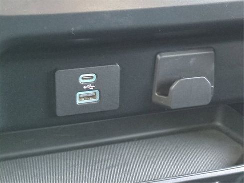 Used 2023 Ford F150 XLT image 25