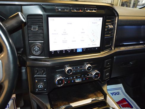 Used 2023 Ford F250 Lariat w/ Lariat Ultimate Package image 19