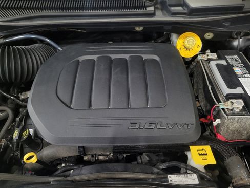 Used 2019 Dodge Grand Caravan GT FWD image 30