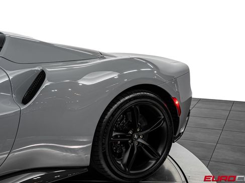 Used 2024 Ferrari 296 GTS RWD image 21