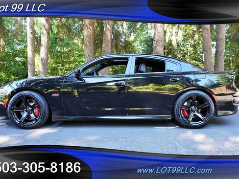 Used 2017 Dodge Charger SRT RWD image 1