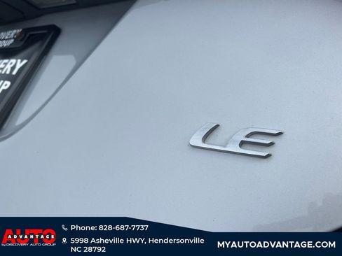 Used 2019 Toyota Corolla LE image 30