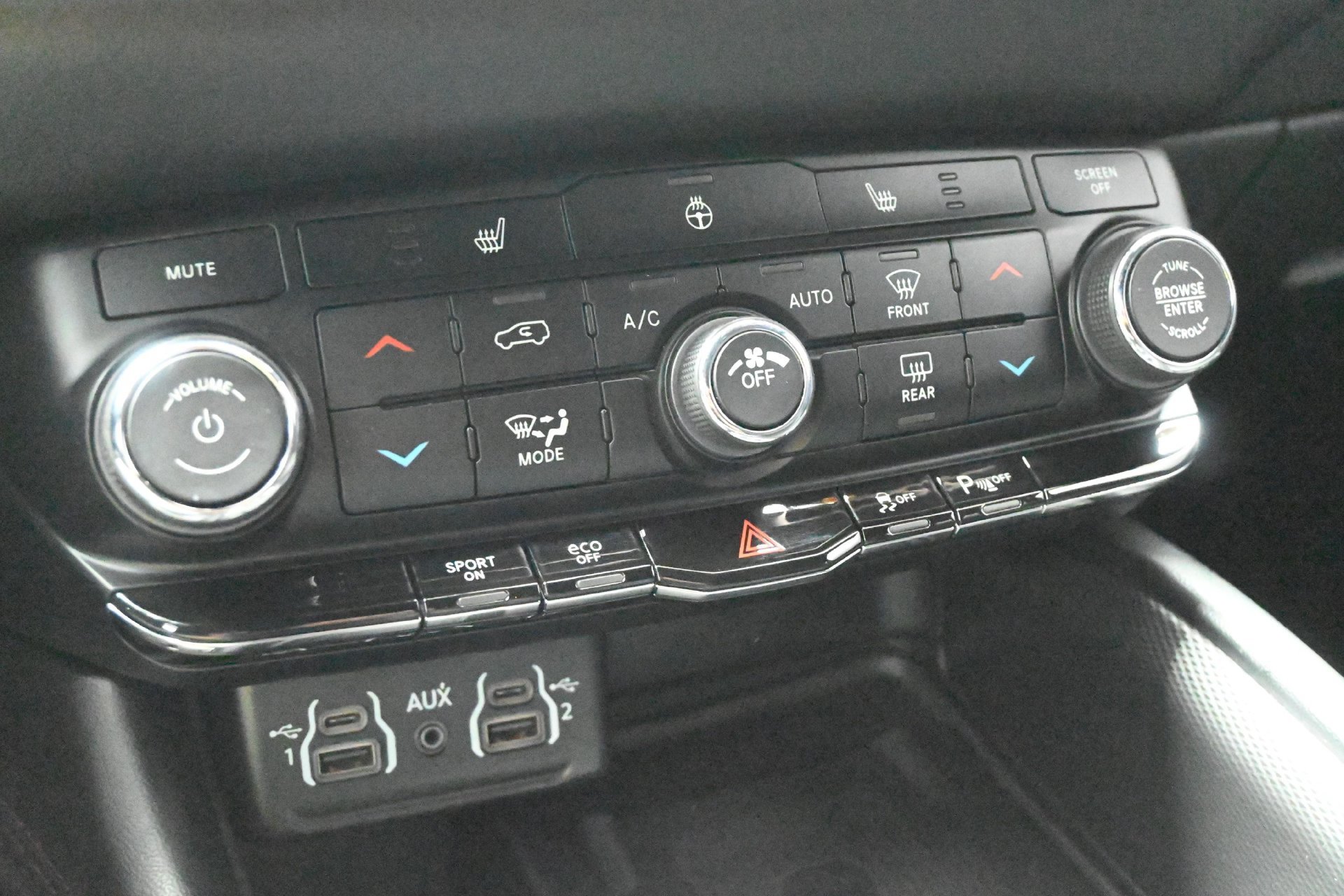 Used 2022 Dodge Durango R/T w/ Blacktop Package AWD/4WD image 47