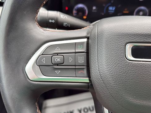 Used 2022 Jeep Compass Limited w/ Elite Group AWD/4WD image 11