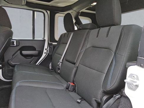 Certified 2021 Jeep Wrangler Unlimited Rubicon 4xe w/ Cold Weather Group image 13