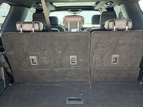 Used 2023 Ford Expedition Limited image 16