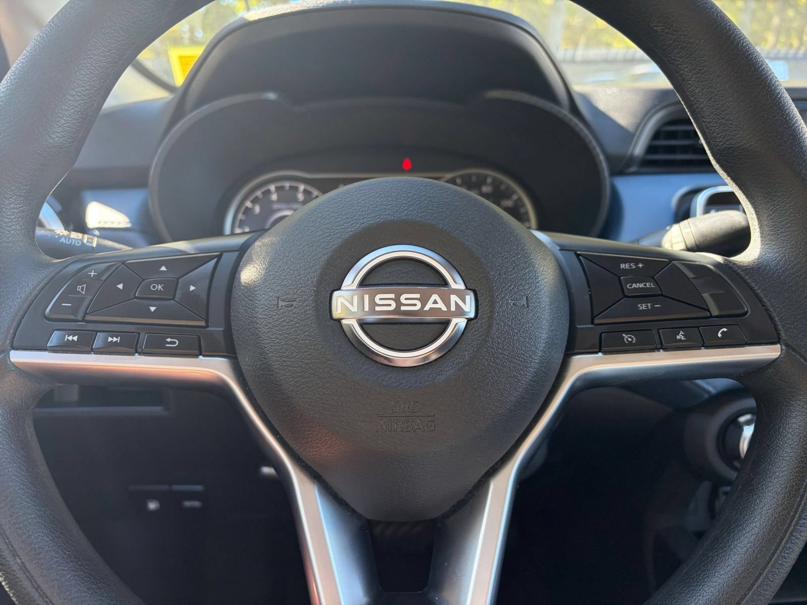 Used 2025 Nissan Versa SV FWD image 25