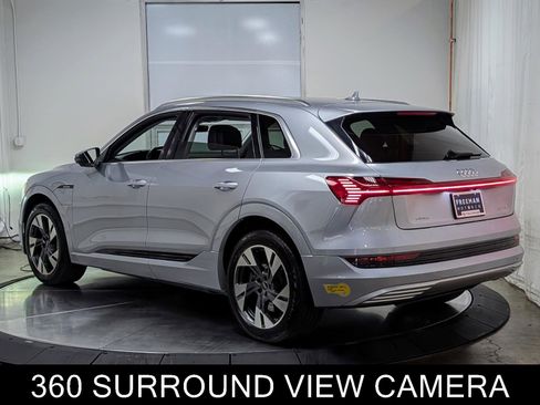Used 2022 Audi e-tron Premium Plus w/ Premium Plus Package image 7