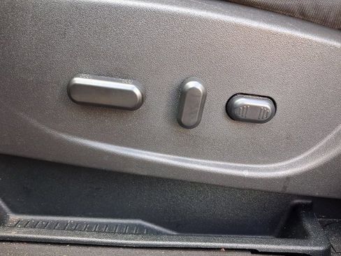 Used 2018 Ford Escape SE image 17