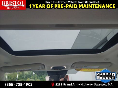 Used 2024 Toyota Corolla Cross XLE w/ Convenience Package AWD/4WD image 19