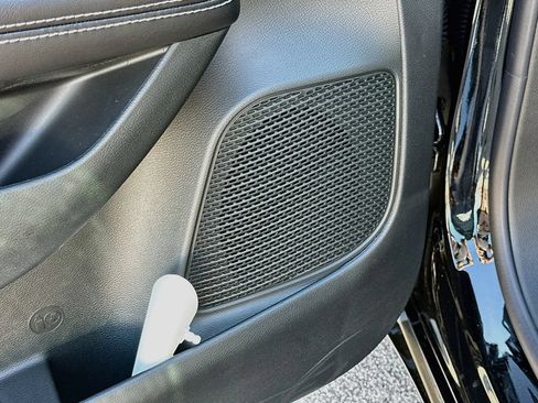 New 2027 Chrysler Pacifica Select FWD image 24
