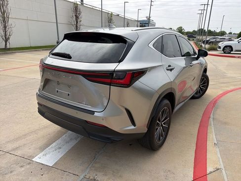 Certified 2024 Lexus NX 250 FWD image 3