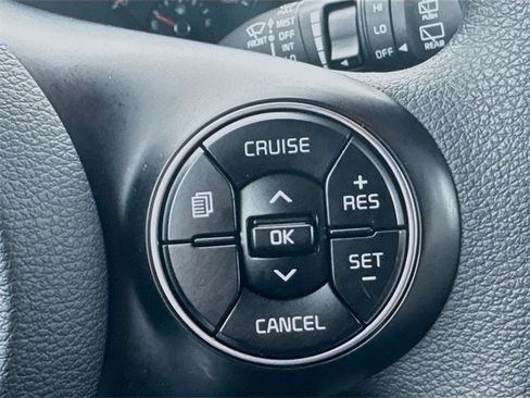 Used 2022 Kia Soul LX image 17