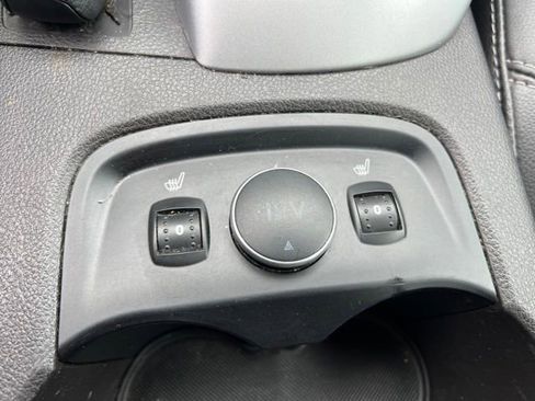 Used 2014 Ford Focus SE w/ Equipment Group 201A FWD image 21