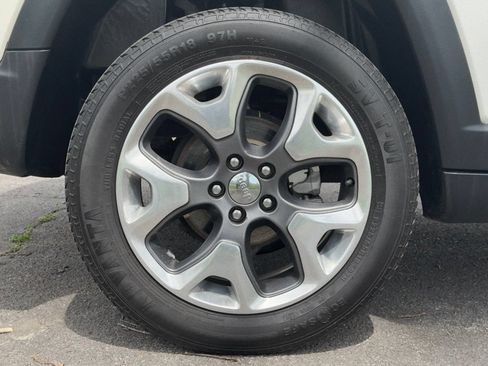 Used 2021 Jeep Compass Limited AWD/4WD image 26