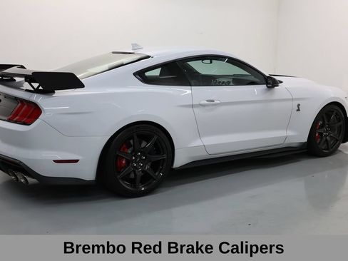 Used 2022 Ford Mustang Shelby GT500 w/ Carbon Fiber Track Pack RWD image 43