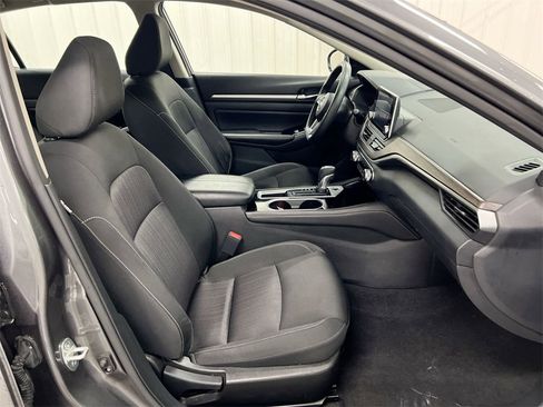 Used 2023 Nissan Altima 2.5 SV image 21