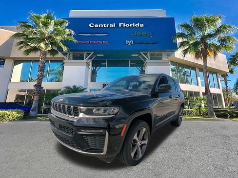 New 2026 Jeep Grand Cherokee Limited RWD image 8