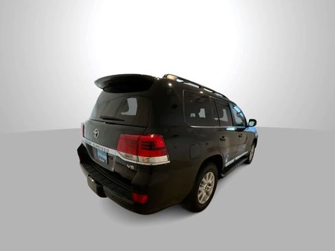 Used 2021 Toyota Land Cruiser image 8