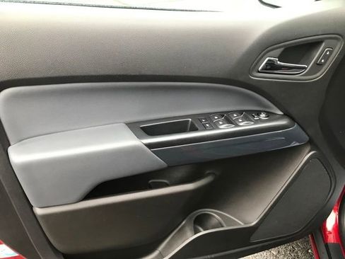 Certified 2021 Chevrolet Colorado Z71 w/ Safety Package image 15