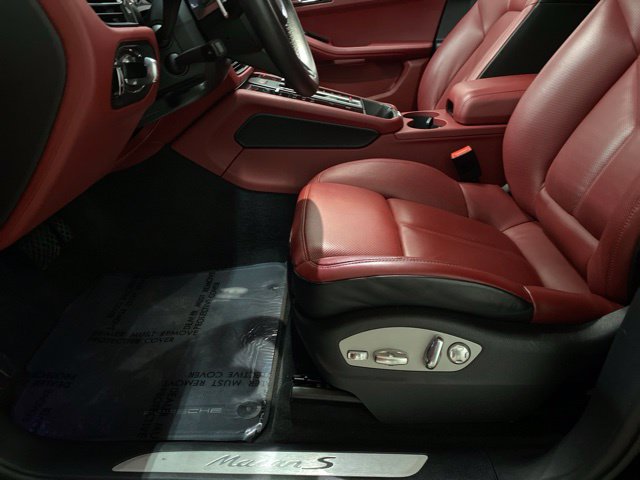 Used 2024 Porsche Macan S AWD/4WD image 68