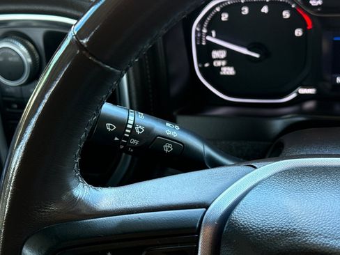 Used 2021 GMC Sierra 1500 SLT image 32