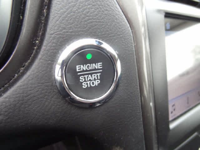 Used 2019 Ford Fusion SE FWD image 17