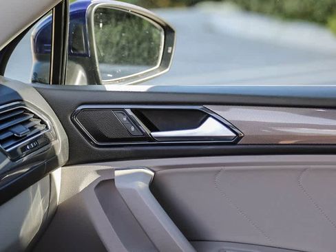 Used 2022 Volkswagen Tiguan SE image 20