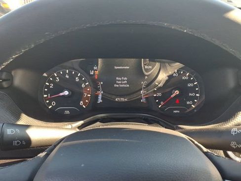 Used 2022 Jeep Compass Latitude FWD image 20