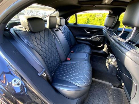 Used 2022 Mercedes-Benz S 580 4MATIC Sedan image 17
