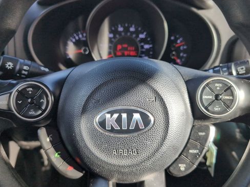 Used 2016 Kia Soul image 17