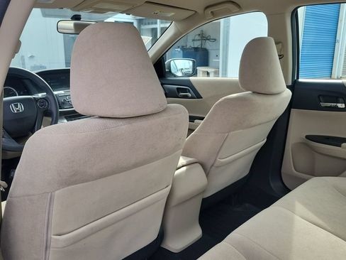 Used 2013 Honda Accord LX image 11