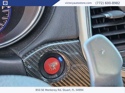 Used 2016 Jeep Grand Cherokee SRT image 86