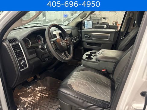 Used 2020 RAM 1500 Classic SLT image 15